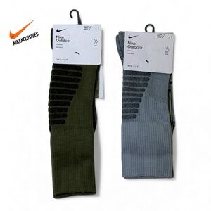 Nike Outdoor Cushioned Wool Blend ACG Hiking Crew Socks FD8472